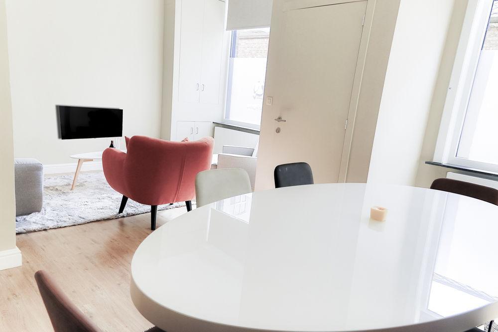 Two White Pigeons Villa Ипер Екстериор снимка