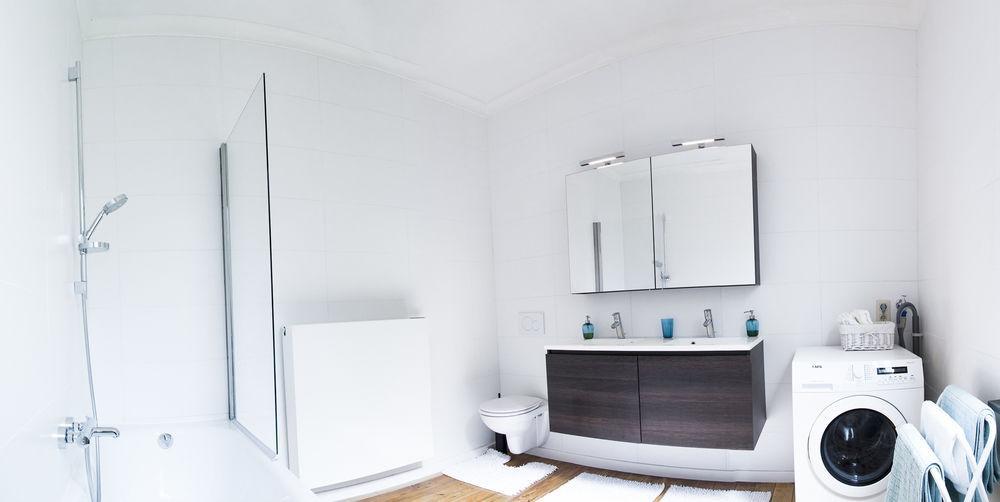 Two White Pigeons Villa Ипер Екстериор снимка