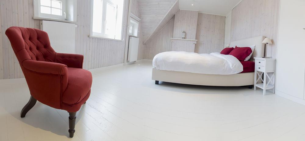 Two White Pigeons Villa Ипер Екстериор снимка